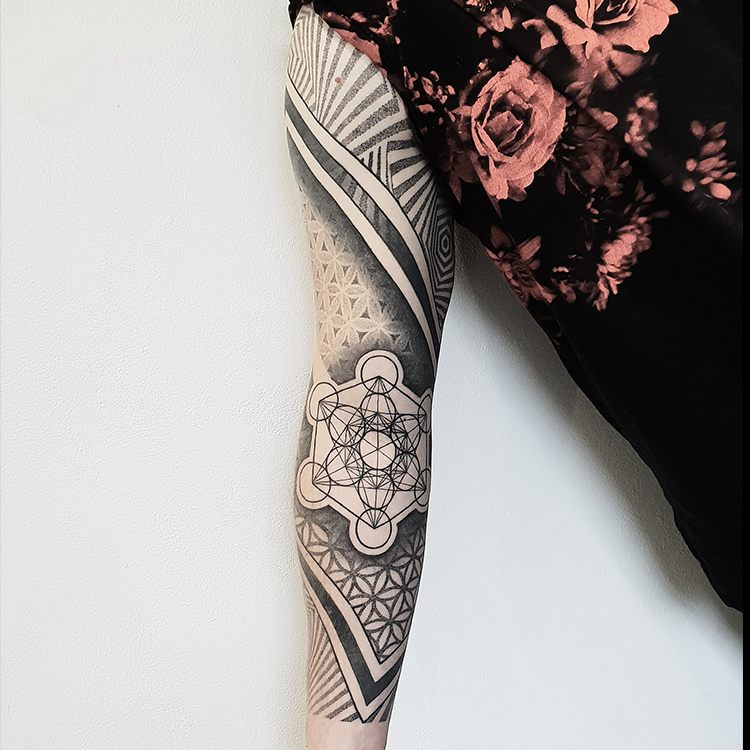 Danielle.a.Kelly - Tattoo Artist | Big Tattoo Planet